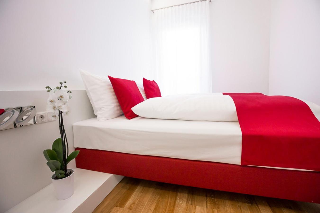 Shome Hotel 4*